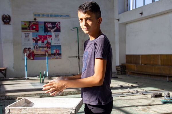  Алиева в Эчмиадзине знают и любят: как азербайджанец учит армян побеждать - Sputnik Армения