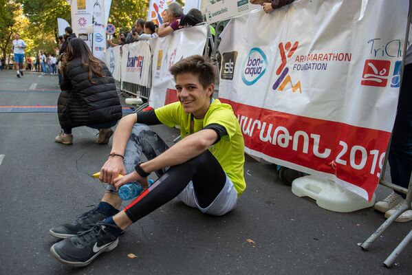 Ереванский марафон — ежегодный забег на марафонскую и полумарафонскую дистанции в Ереване - Sputnik Армения