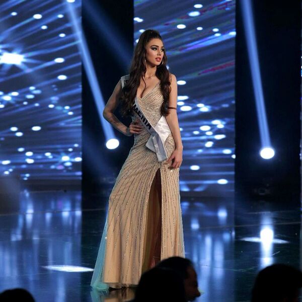 Заклевали на родине: красавица-модель Егорян из Кыргызстана хочет переехать в Армению Заклевали на родине: красавица-модель Егорян из Кыргызстана хочет переехать в Армению - Sputnik Армения