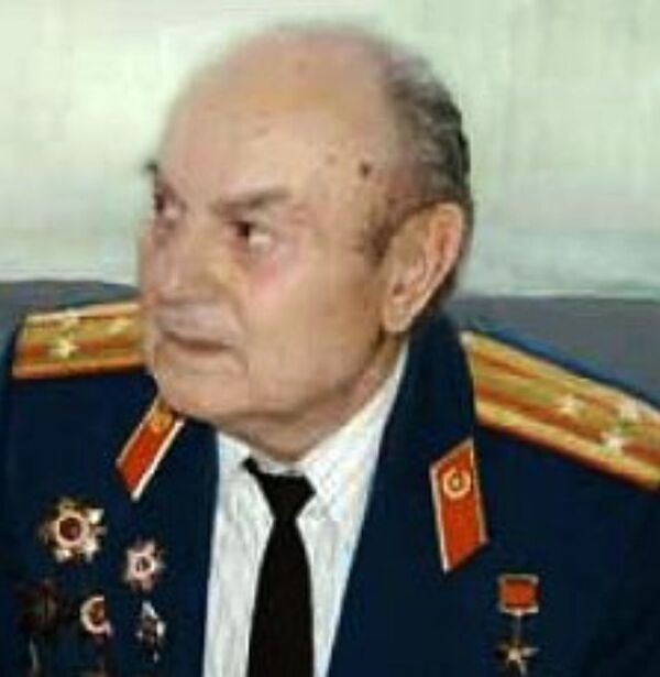 Герой и дважды беженец Советского Союза: как Грант Авакян воевал в Германии Герой и дважды беженец Советского Союза: как Грант Авакян воевал в Германии - Sputnik Армения