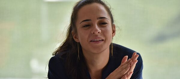 Глава Комитета гражданской авиации Татевик Ревазян на пресс-конференции компании Ryanair в аэропорту Звартноц (16 октября 2019). Еревaн Глава Комитета гражданской авиации Татевик Ревазян на пресс-конференции компании Ryanair в аэропорту Звартноц (16 октября 2019). Еревaн - Sputnik Армения