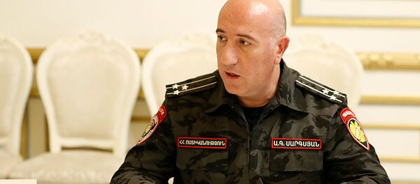 Исполняющий обязанности начальника полиции Арман Саркисян во время обсуждения бюджетного финансирования 2020 года (16 октября 2019). Еревaн Исполняющий обязанности начальника полиции Арман Саркисян во время обсуждения бюджетного финансирования 2020 года (16 октября 2019). Еревaн - Sputnik Армения