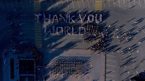 Ֆլեշմոբ Գյումրու կենտրոնում. երեխաները կյանքի կոչեցին Ալեքպոլի որբանոցի սաների լուսանկարը Ֆլեշմոբ Գյումրու կենտրոնում. երեխաները կյանքի կոչեցին Ալեքպոլի որբանոցի սաների լուսանկարը - Sputnik Արմենիա