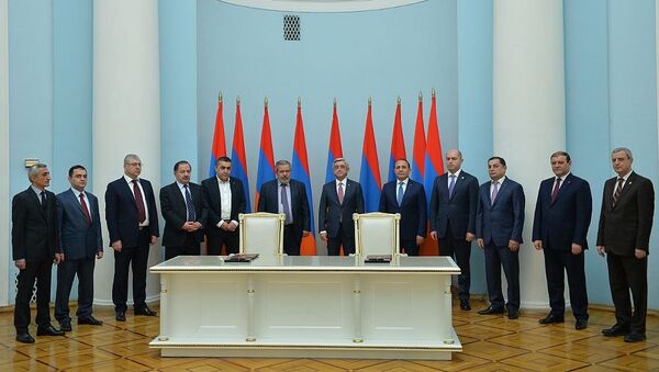 Партии РПА и АРФД посе подписания соглашения - Sputnik Армения