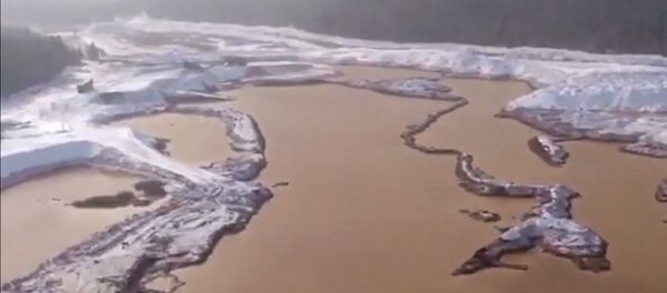 Последствия прорыва дамбы в Красноярском крае показали с воздуха - Sputnik Армения