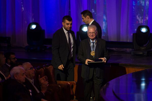 Ощущаю себя ереванцем: Пиотровский поделился воспоминаниями о новом старом городе - Sputnik Армения