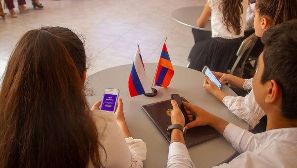 Церемония открытия центра русского языка в Ереванской основной школе номер 181 (21 октября 2019). Еревaн - Sputnik Армения