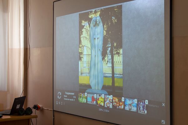 У Армении великое будущее: в Ереванской школе N181 открыли центр русского языка - Sputnik Армения