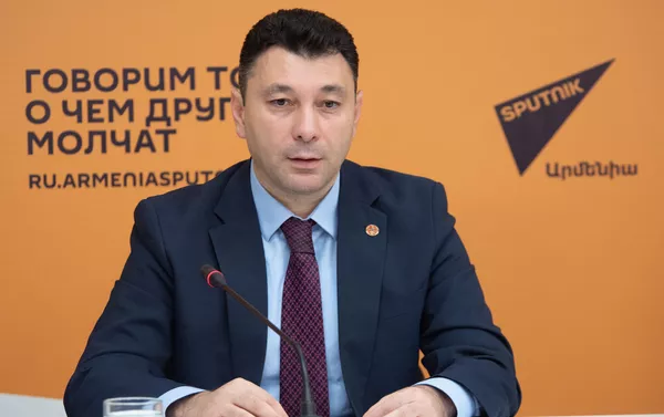 Пресс-конференция Эдуарда Шармазанова (20 октября 2019). Еревaн - Sputnik Армения