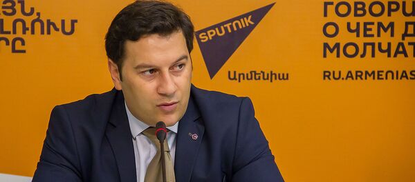 Агарон Варданян на пресс-конференции по теме Как скажутся вторжение Турции в Сирию, реакция Ирана на ситуацию в регионе (23 октября 2019). Еревaн - Sputnik Արմենիա