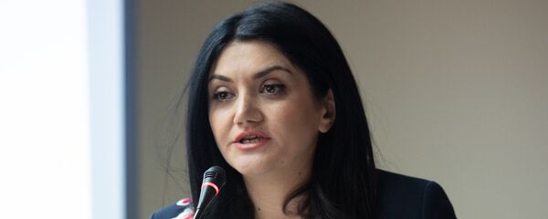 Замминистра здравоохранения Армении Лена Нанушян на мероприятии, посвященном 30-летию создания Республиканского Центра по профилактике СПИДа (23 октября 2019). Еревaн - Sputnik Армения