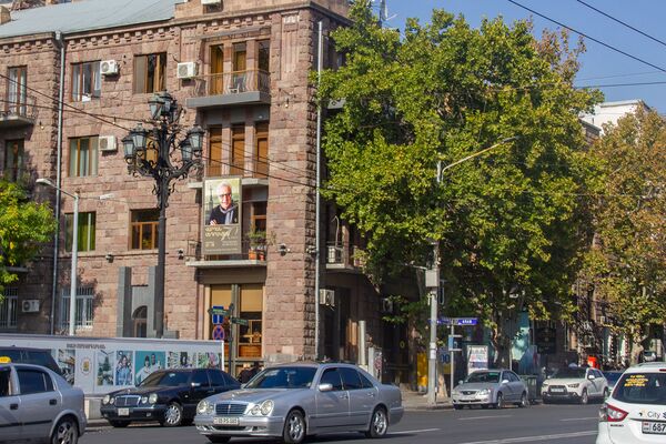 Любимец маэстро Мансуряна, или Как появилось самое музыкальное дерево Еревана - Sputnik Армения