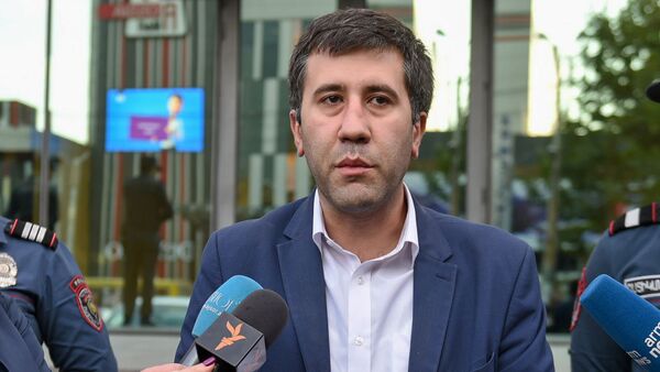 Адвокат Рубен Меликян Рубен Меликян ответил на вопросы журналистов (23 октября 2019). Ереван - Sputnik Армения