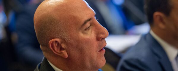 Исполняющий обязанности начальника полиции Арман Саркисян на заседании правительства Армении (24 октября 2019). Еревaн Исполняющий обязанности начальника полиции Арман Саркисян на заседании правительства Армении (24 октября 2019). Еревaн - Sputnik Արմենիա