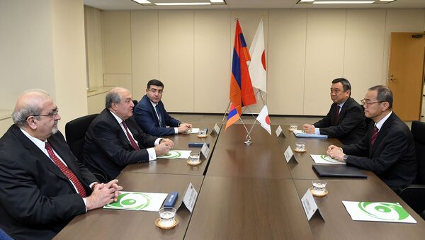 Президент Армен Саркисян встретился с председателем агентства по ядерному урегулированию Японии Фукетой Тойоши (24 октября 2019). Япония - Sputnik Արմենիա