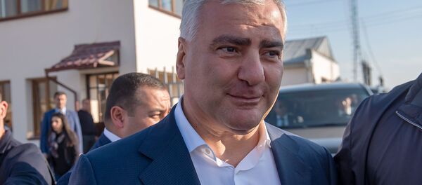 Российско-армянский предприниматель, владелец холдинга Ташир груп Самвел Карапетян на открытии отремонтированной высоковольтной подстанции Ахтанак (24 октября 2019). Еревaн - Sputnik Արմենիա