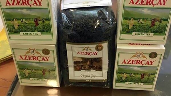 Заключенному в УИУ Севан пытались передать марихуану в коробках Азерчай Заключенному в УИУ Севан пытались передать марихуану в коробках Азерчай - Sputnik Армения