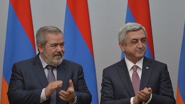 Партии РПА и АРФД подписали соглашение о сотрудничестве. Серж Саргсян и Грант Маргарян - Sputnik Армения