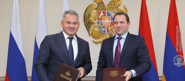 Встреча министров обороны Армении и России Давида Тонояна и Сергея Шойгу (29 октября 2019). Еревaн - Sputnik Армения