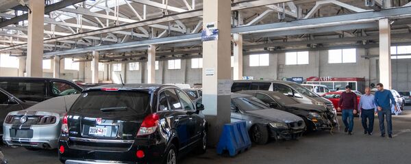 Поток автомобилей на Араратской таможне - Sputnik Արմենիա