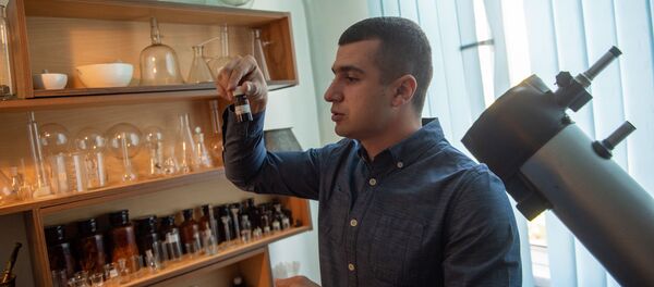 Парфюмер Цовак Восканян Парфюмер Цовак Восканян - Sputnik Армения