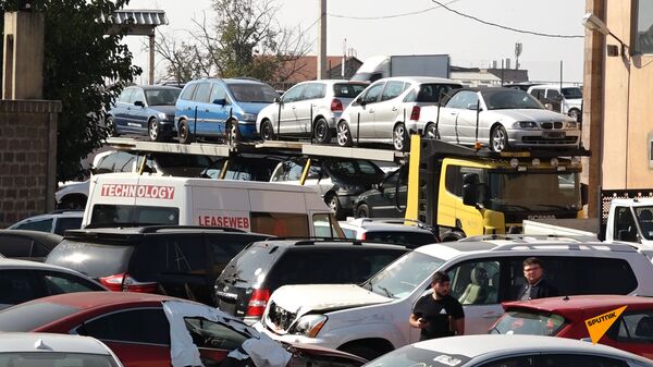 Վարկերի տակ են մտել, մեքենաներ ներկրել. ի՞նչ է կատարվում Հայաստանի մաքսակետերում - Sputnik Արմենիա