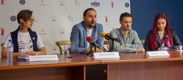 Пресс-конференция участников XIV Ереванского международного шекспировского театрального фестиваля (1 ноября 2019). Еревaн Пресс-конференция участников XIV Ереванского международного шекспировского театрального фестиваля (1 ноября 2019). Еревaн - Sputnik Армения