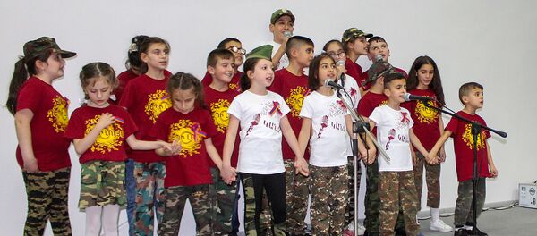 Музыкальный хор К свету - Sputnik Արմենիա