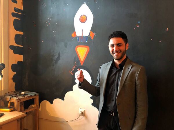 Ավիամոդելավորում և հրթիռաշինություն. Գյումրիում նաև աղջիկներն են թռչող սարքեր ստեղծում Ավիամոդելավորում և հրթիռաշինություն. Գյումրիում նաև աղջիկներն են թռչող սարքեր ստեղծում - Sputnik Արմենիա