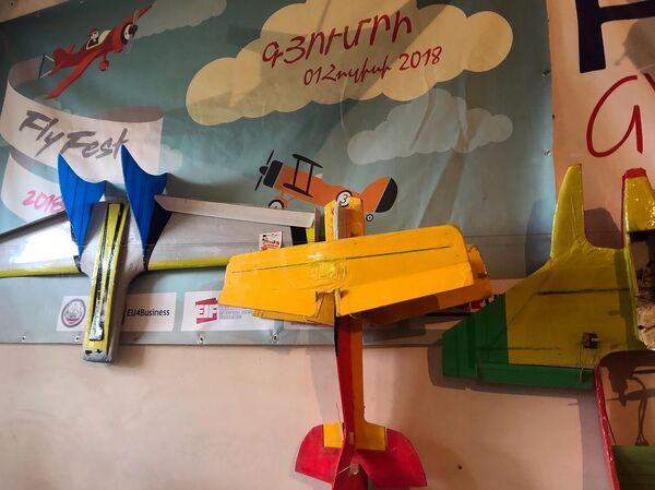 Ավիամոդելավորում և հրթիռաշինություն. Գյումրիում նաև աղջիկներն են թռչող սարքեր ստեղծում Ավիամոդելավորում և հրթիռաշինություն. Գյումրիում նաև աղջիկներն են թռչող սարքեր ստեղծում - Sputnik Արմենիա