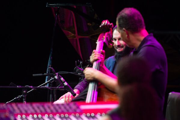 Концерт Stanley Clarke Band во время открытия Yerevan Jazz Fest 2019 (25 октября 2019). Еревaн - Sputnik Армения