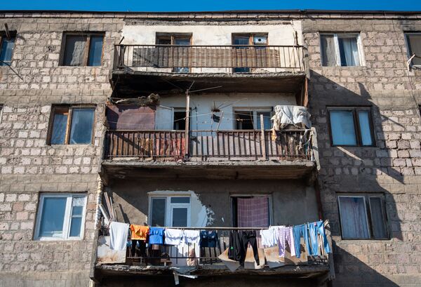 Ե՞րբ բյուջեում փող կլինի. Դարբնիկ գյուղում Փաշինյանից նամակ են ստացել ու հուսահատվել Ե՞րբ բյուջեում փող կլինի. Դարբնիկ գյուղում Փաշինյանից նամակ են ստացել ու հուսահատվել - Sputnik Արմենիա