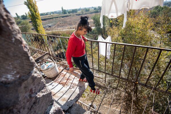 Ե՞րբ բյուջեում փող կլինի. Դարբնիկ գյուղում Փաշինյանից նամակ են ստացել ու հուսահատվել Ե՞րբ բյուջեում փող կլինի. Դարբնիկ գյուղում Փաշինյանից նամակ են ստացել ու հուսահատվել - Sputnik Արմենիա