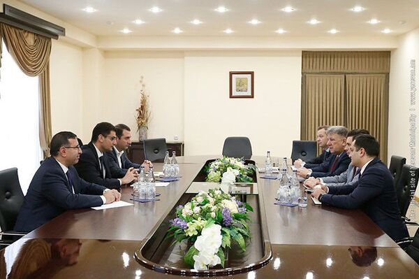 Польская автобусная компания заинтересовалась транспортной системой Еревана - Sputnik Армения