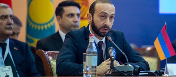 Спикер Национального собрания Армении Арарат Мирзоян на заседании Парламентской ассамблеи ОДКБ (5 ноября 2019). Еревaн - Sputnik Արմենիա