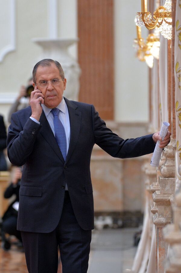 Сергей Лавров перед заседанием ВГС в Минске. Сергей Лавров перед заседанием ВГС в Минске. - Sputnik Армения