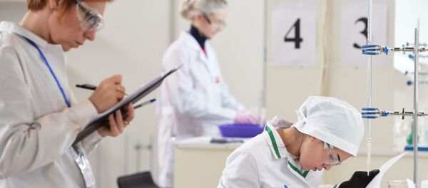 VI Национальный чемпионат WorldSkills Hi-Tech-2019 в Екатеринбурге - Sputnik Армения