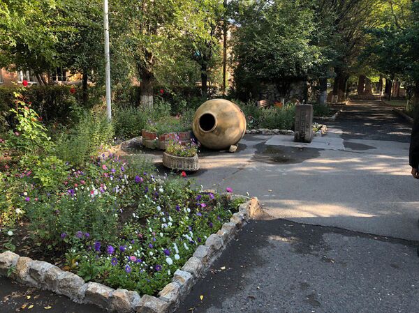 «Միայնակ գայլը» կրակի պես էր. ինչ է անում ազատամարտիկի ծեր մայրը որդու հիշատակի համար - Sputnik Արմենիա