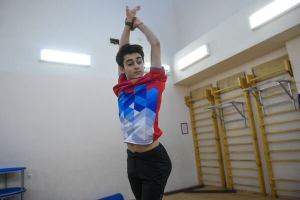 «Հայերեն գիտեմ». Արթուր Դանիելյանը` հայերի, Ռուսաստանի ու հայկական խոհանոցի մասին «Հայերեն գիտեմ». Արթուր Դանիելյանը` հայերի, Ռուսաստանի ու հայկական խոհանոցի մասին - Sputnik Արմենիա