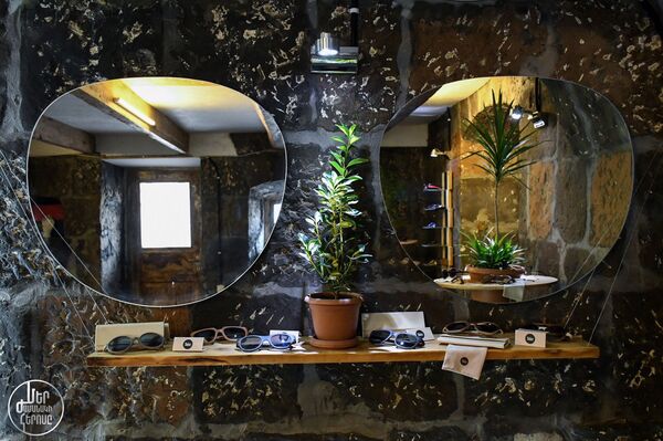 Պատրաստված է Հայաստանում. գյումրեցի եղբայրները պատրաստվում են փայտե ակնոցով գրավել աշխարհը - Sputnik Արմենիա