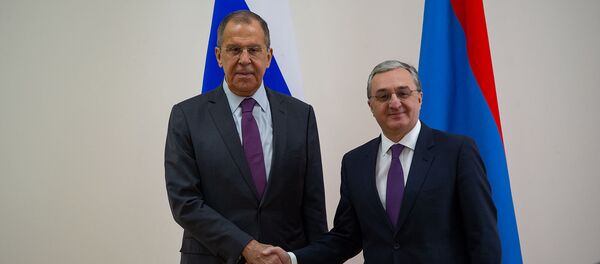 Встреча глав МИД Армении и России Зограба Мнацаканяна и Сергея Лаврова (11 ноября 2019). Еревaн - Sputnik Արմենիա