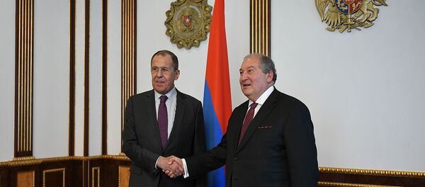 Президент Армении Армен Саркисян встретился с министром иностранных дел России Сергеем Лавровым (11 ноября 2019). Еревaн Президент Армении Армен Саркисян встретился с министром иностранных дел России Сергеем Лавровым (11 ноября 2019). Еревaн - Sputnik Արմենիա