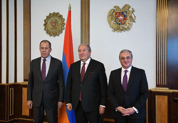 Սարգսյանը հյուրընկալել է Լավրովին և ջերմ ողջույններ փոխանցել Պուտինին Սարգսյանը հյուրընկալել է Լավրովին և ջերմ ողջույններ փոխանցել Պուտինին - Sputnik Արմենիա