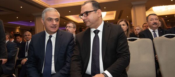 Вице-премьер Мгер Григорян и министр экономики Тигран Хачатрян на VII международном форуме Антиконтрафакт (12 ноября 2019). Еревaн - Sputnik Արմենիա