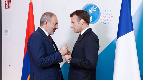 Премьер-министр Армении Никол Пашинян встретился с президентом Франции Эмануэлем Макроном в рамках Второго Парижского форума мира (12 ноября 2019). Париж - Sputnik Արմենիա