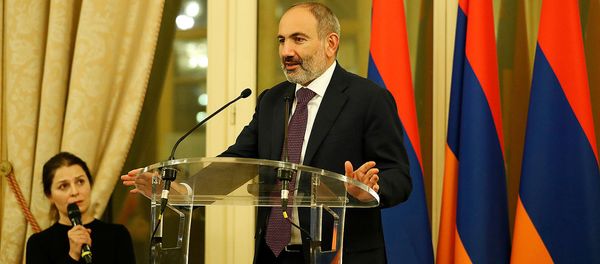 Премьер-министр Армении Никол Пашинян встретился с армянской диаспорой Франции (12 ноября 2019). Париж Премьер-министр Армении Никол Пашинян встретился с армянской диаспорой Франции (12 ноября 2019). Париж - Sputnik Արմենիա