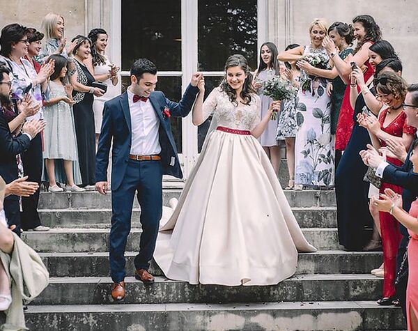 Բոլոր փարիզցիներից հայի ընտրեց. Դիբրովը պատմել է դստեր ամուսնու մասին Բոլոր փարիզցիներից հայի ընտրեց. Դիբրովը պատմել է դստեր ամուսնու մասին - Sputnik Արմենիա