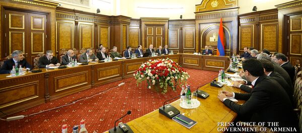 Заседание военно-промышленного комитета Армении под председательством премьер-министра Никола Пашиняна (14 ноября 2019). Еревaн Заседание военно-промышленного комитета Армении под председательством премьер-министра Никола Пашиняна (14 ноября 2019). Еревaн - Sputnik Армения