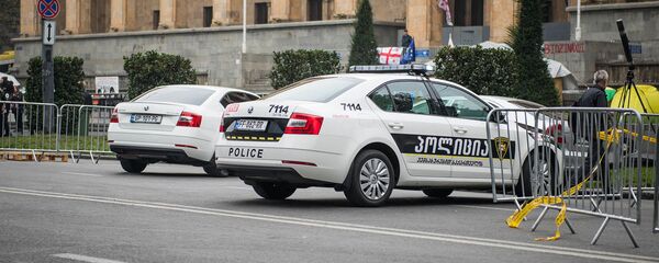 Полицейские автомобили перед зданием парламента Грузии на проспекте Руставели (15 ноября 2019). Тбилиси Полицейские автомобили перед зданием парламента Грузии на проспекте Руставели (15 ноября 2019). Тбилиси - Sputnik Արմենիա