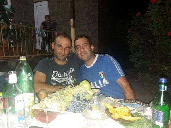 Мог первым открыть огонь, но рука не поднялась: каким был убитый в Ереване полицейский Мог первым открыть огонь, но рука не поднялась: каким был убитый в Ереване полицейский - Sputnik Армения